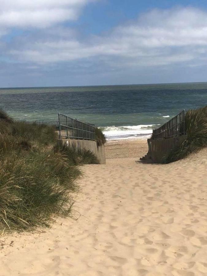 The Pollywiggle, Waxham, Nr Sea Palling Dog Friendly, Private Walk To The Beach ノリッチ エクステリア 写真